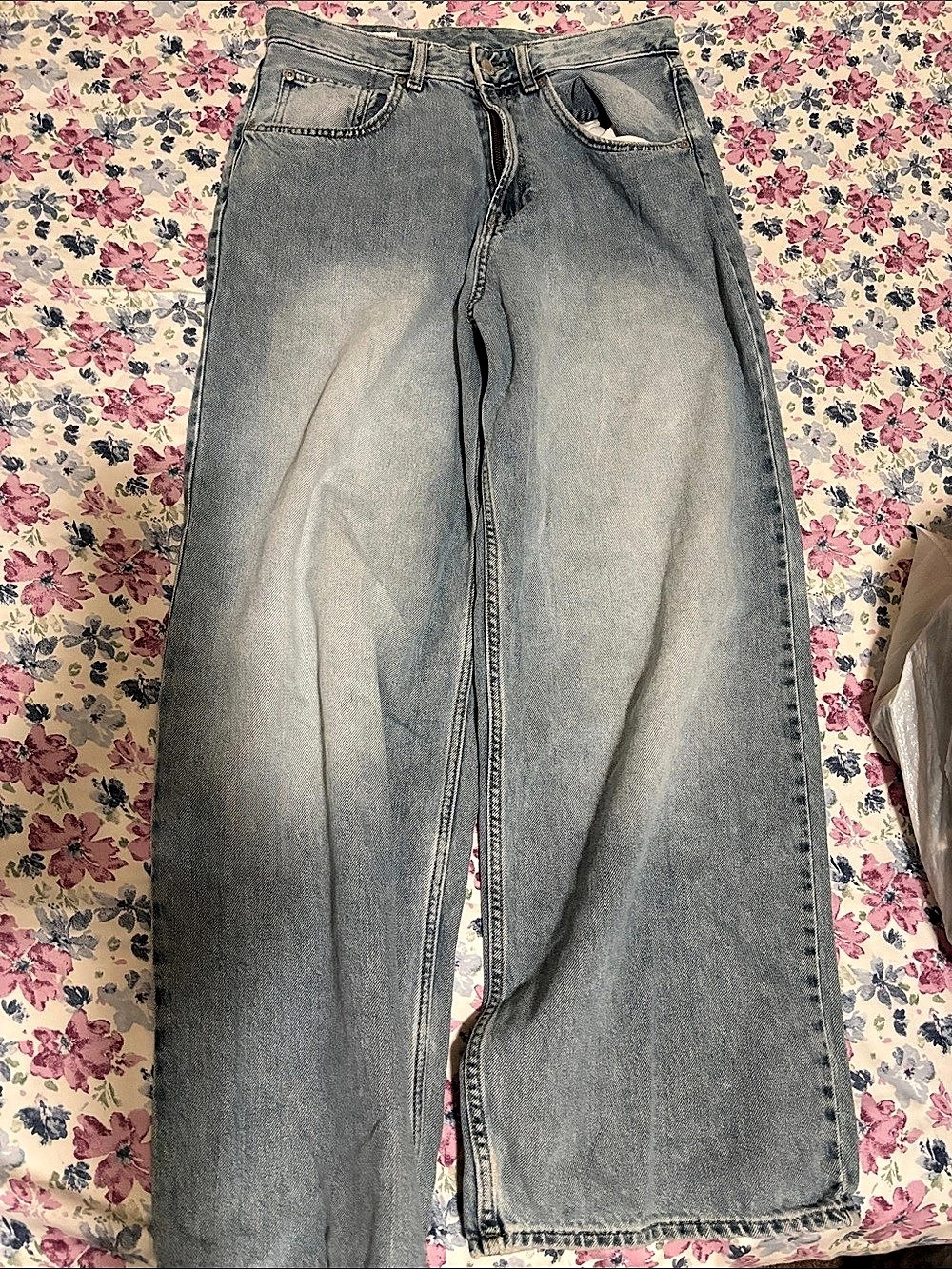 Zara Straight Leg Jeans in Blue Waist 30